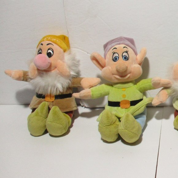 Lot Of 5 Snow White The Seven Dwarfs Doll Plush Disney Store 9" - Picture 1 of 9